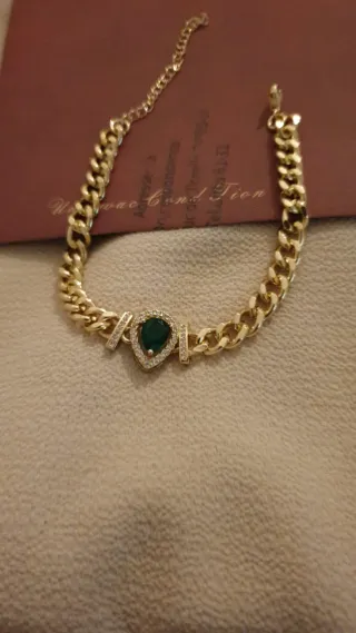 Pulsera chapada en oro con esmeralda