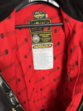 CHAQUETA T-L IMPERMEABLE GARIBALDI NEGRA 2