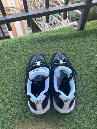 Nike Air Max 95 Talla 44 Negro Blanco