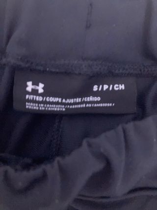 Pantalón Under Armour Negro y Blanco