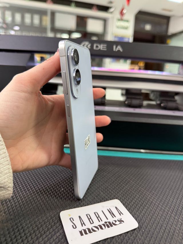 SAMSUNG S25 Edge 256gb semi novo