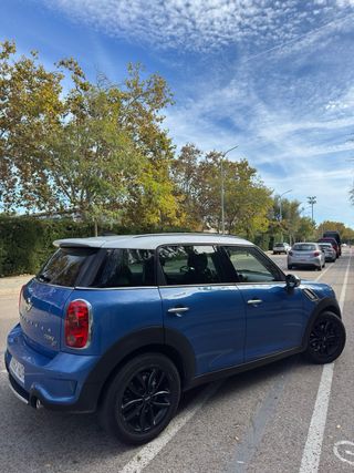 MINI Countryman SD SPORT POCOS KMS CON PEGATINA