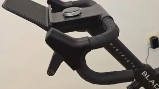 Bicicleta Estática SmartBike Bladez BR100