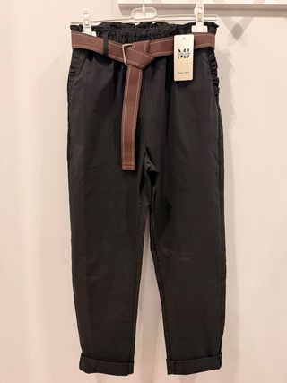 Calça MI MIJ preta cintura alta cinto