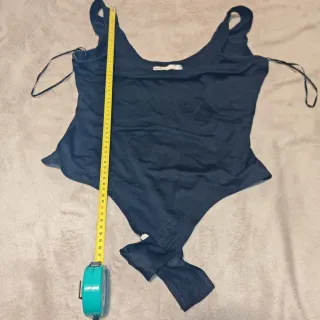 Mono Bershka azul talla L