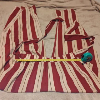 Pantalón rayas beige y rojo