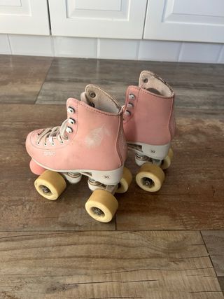 Patines rosas talla 30