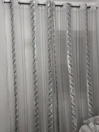 Due tende da 140*255cm