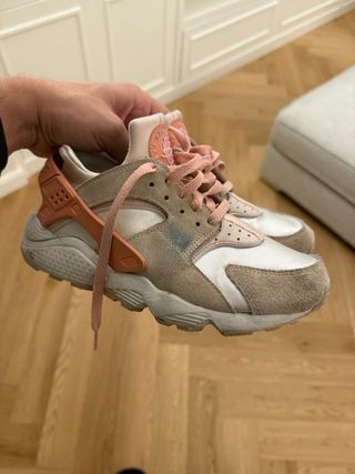 Zapatillas Nike Huarache Mujer Beige/Rosa