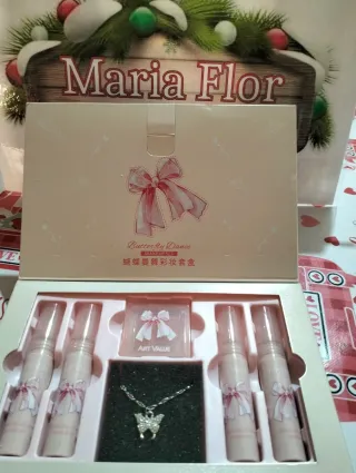 Set de gloss y collar