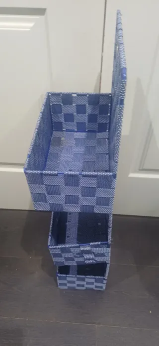 Scaffale a Parete Tessuto Blu e Bianco