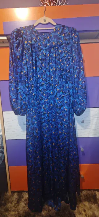 Vestido estampado floral azul y naranja