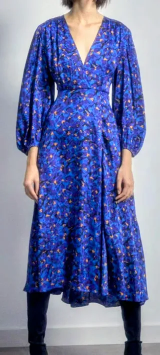 Vestido estampado floral azul y naranja