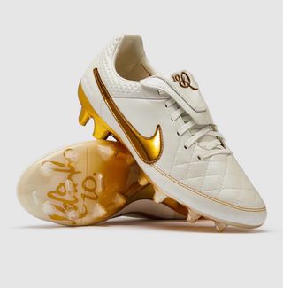 新品 Ronaldinho x Nike Tiempo Legend 25cm Nike Tiempo Legend SE Ronaldinho de segunda mano por 315 EUR en