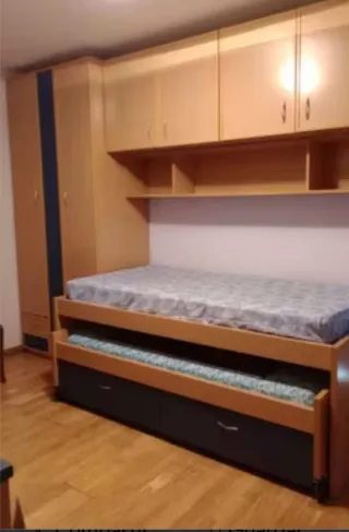 Se alquila habitación en elda zona muí céntrica