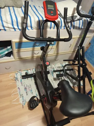 Bicicleta Estática con Pantalla Digital