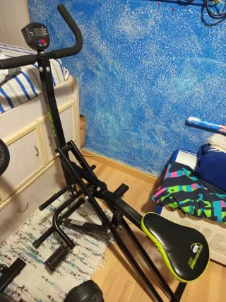 Bicicleta Estática con Pantalla Digital