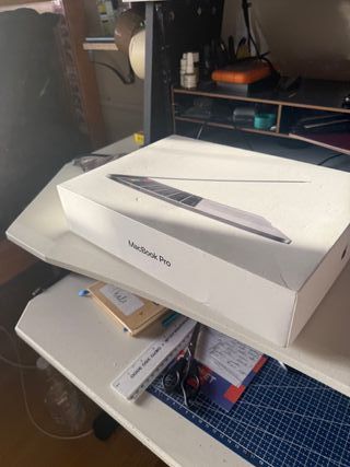 MacBook Pro 13 M2 500GB Plata