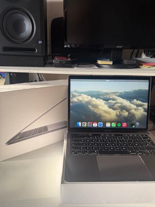 MacBook Pro 13 M2 500GB Plata