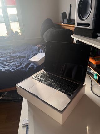 MacBook Pro 13 M2 500GB Plata