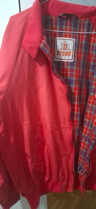 Chaqueta Baracuta Roja