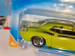 Hot Wheels - '70 Plymouth AAR Cuda - '09 New Model