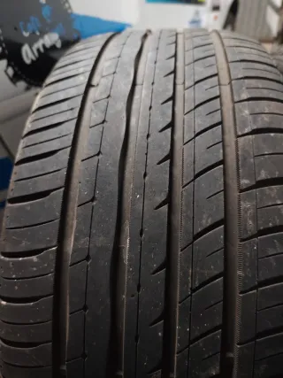 Neumáticos 235/40 R19