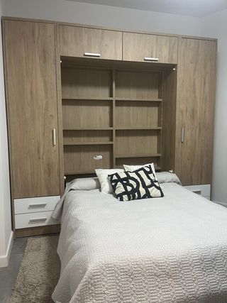 Cama Abatible con Armario y Estanterías