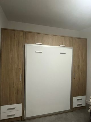 Cama Abatible con Armario y Estanterías