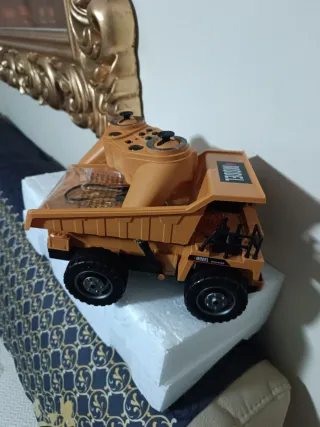 Camión teledirigido obras 2.4G . Nuevo a estrenar