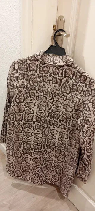 Abrigo/vestido loneta estampado serpiente Talla S