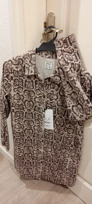 Abrigo/vestido loneta estampado serpiente Talla S