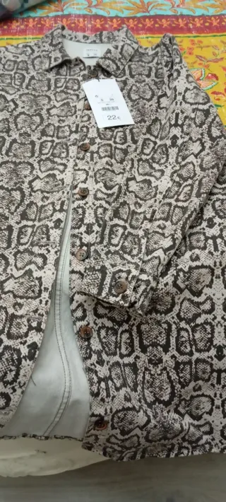 Abrigo/vestido loneta estampado serpiente Talla S