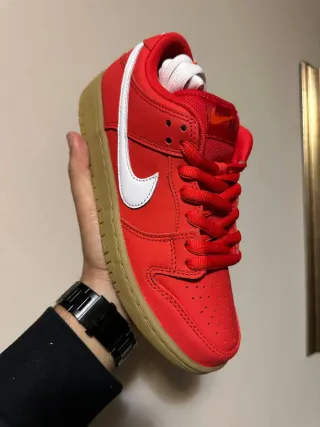 Nike Dunk SB Rosse Gum
