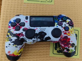 PS4 Pro 1TB con Accesorios y Mando