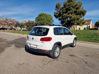 Volkswagen Tiguan 2.0TDi 110cv Acabado Cross