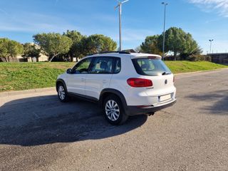 Volkswagen Tiguan 2.0TDi 110cv Acabado Cross
