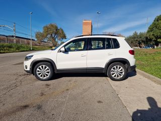Volkswagen Tiguan 2.0TDi 110cv Acabado Cross