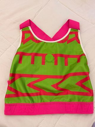 Crop top verde y rosa marca brasileña original
