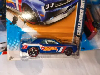 Hot Wheels - '08 Dodge Challenger SRT8 - HW Racing