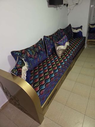 Sofá modular tela y terciopelo dorado y morado