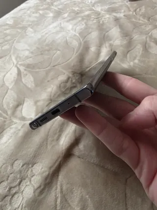 Samsung Galaxy Note 20 5G + Custodia e Protezioni.