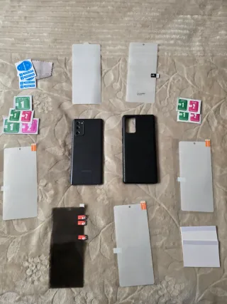 Samsung Galaxy Note 20 5G + Custodia e Protezioni.