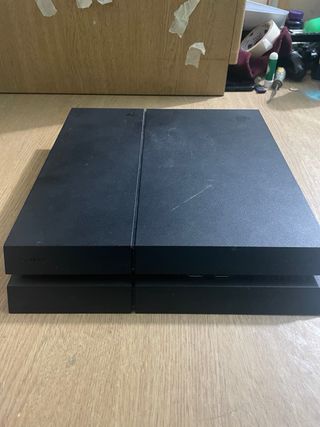 PS4 Fat + NBA 2K22 + Controller
