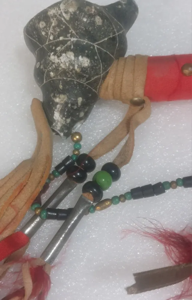 Artesanía Pueblo Iroqués: esteatita tallada y made