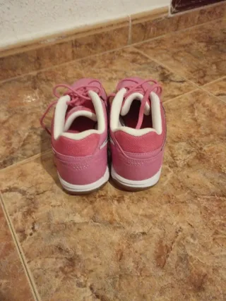 Zapatillas de fútbol sala Nike rosas