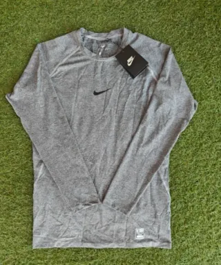 2 Camisetas Térmicas Nike Talla M