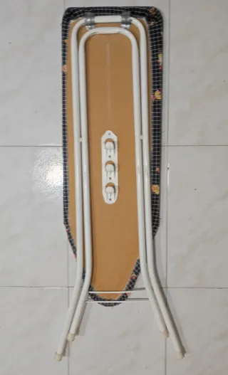 Tabla de planchar regulable con funda incluida