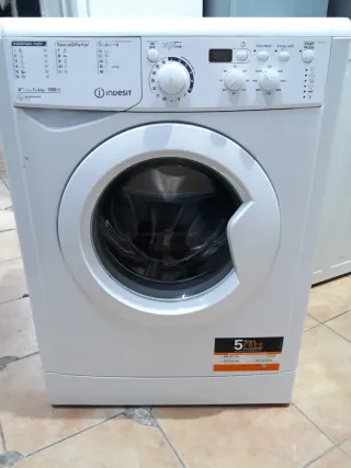 Lavadora Indesit 6 kg 1000 rpm