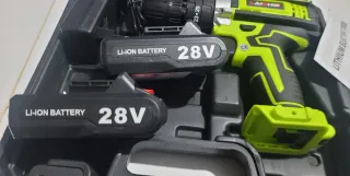 Taladro con 2 baterías,piezas y maletín nuevo